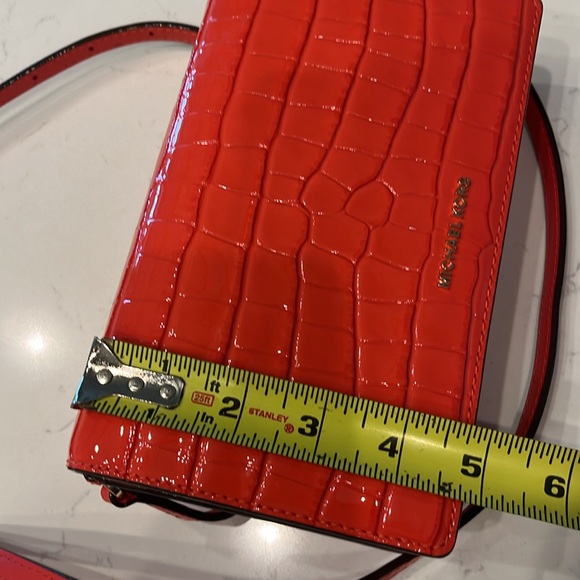 Like new Michael Kors Flap XBody bag. Used 2X - Picture 11 of 12